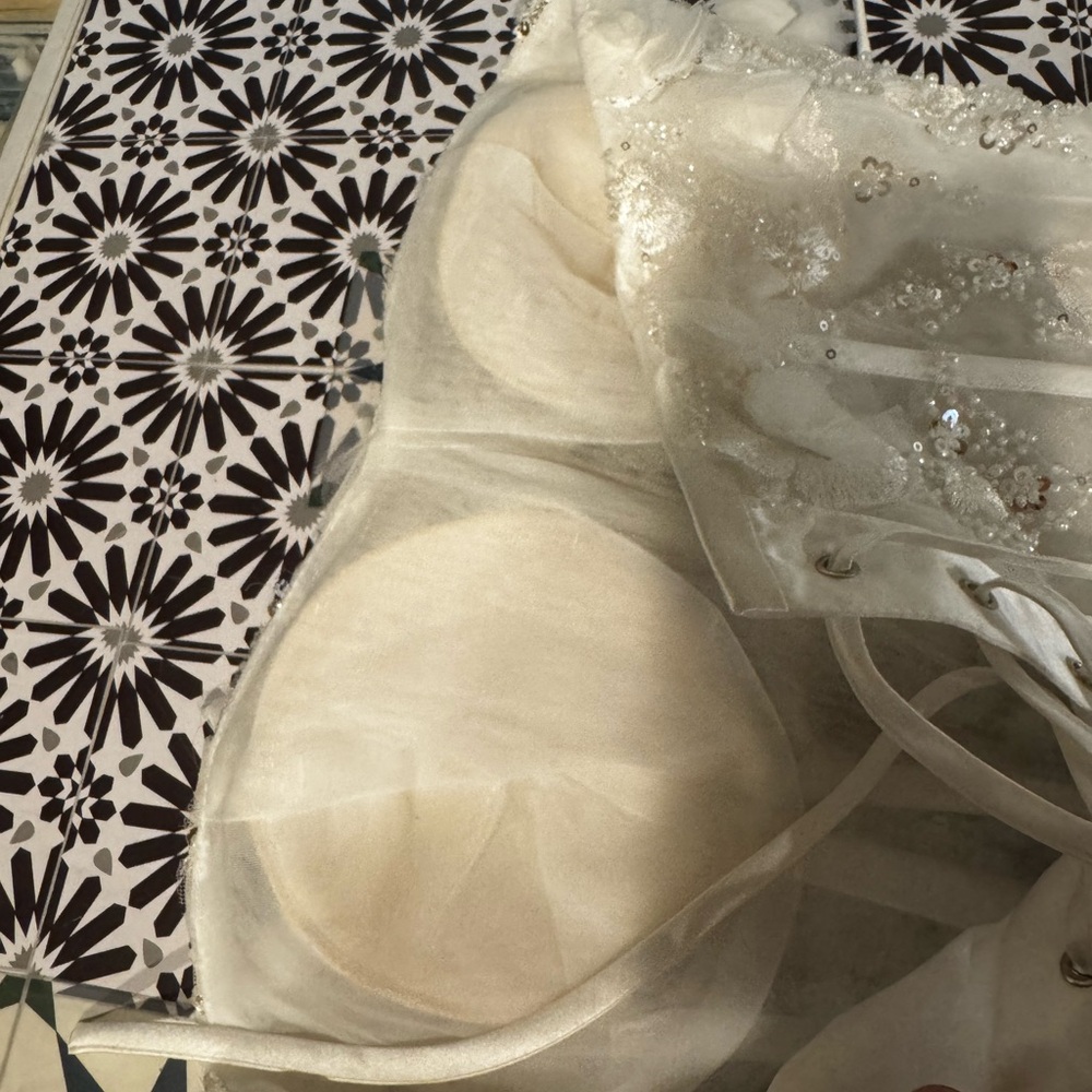 White Floral Lace Wedding Dress - Picture 8 of 16
